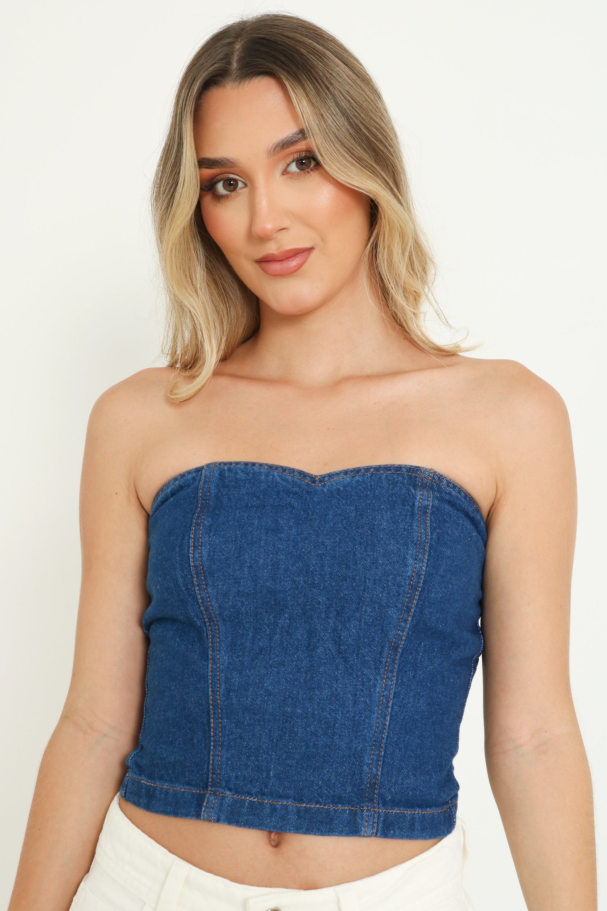 Crop top strapless tipo corset en denim - Main Image