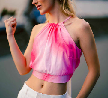 Crop top halter con estampado abstracto 0115321736