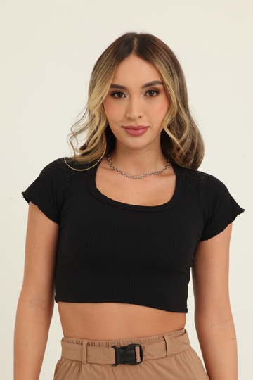 Blusa cropped cuello redondo