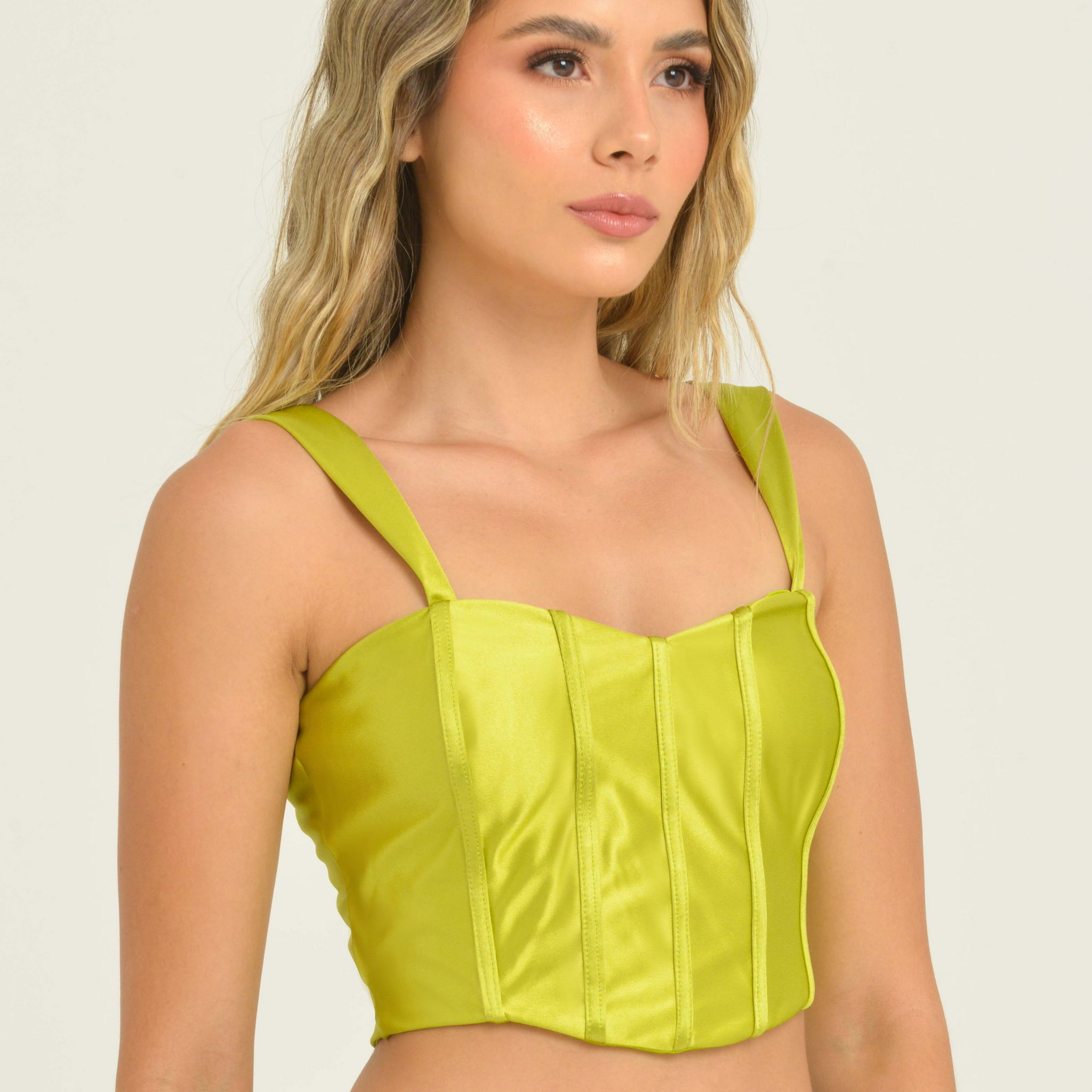 Blusa tipo corset de tiras ojales en espalda